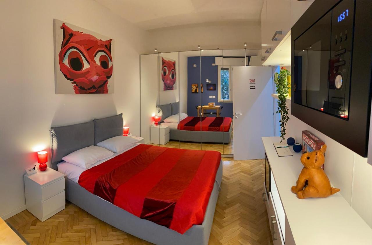Tra Le Torri B&B - Ampia Stanza Privata In Appartamento Con Bagno Privato Accessibile Da Corridoio โบโลญญา ภายนอก รูปภาพ