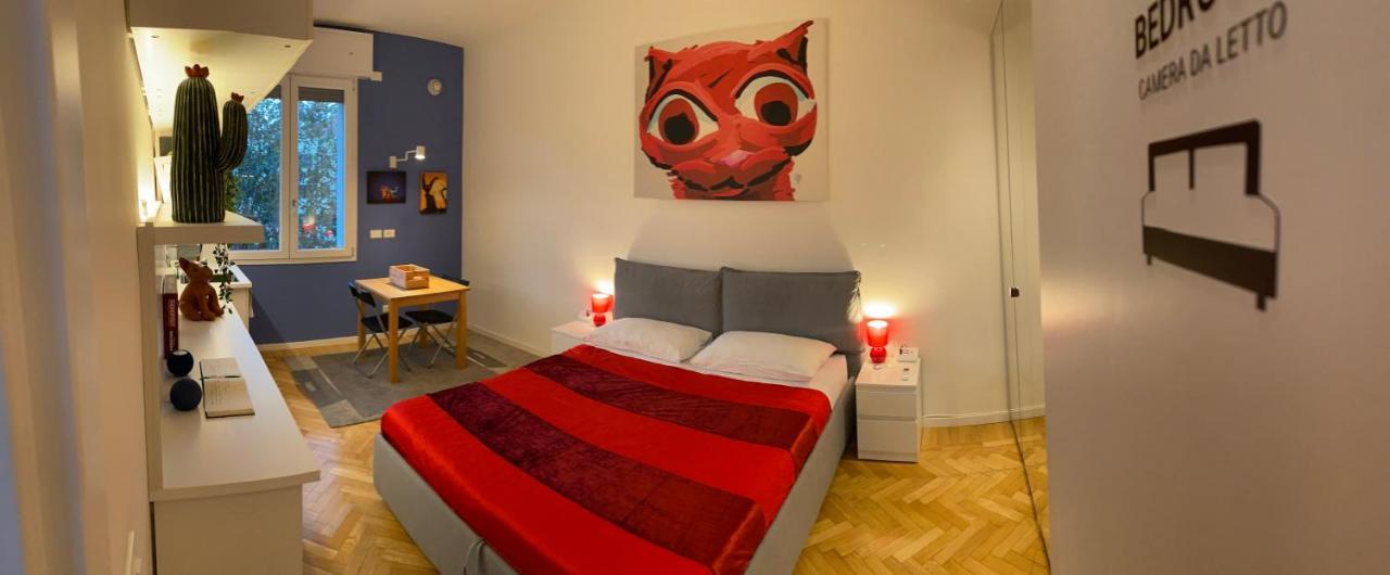 Tra Le Torri B&B - Ampia Stanza Privata In Appartamento Con Bagno Privato Accessibile Da Corridoio โบโลญญา ภายนอก รูปภาพ